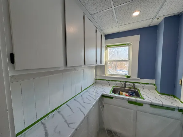 26 Kilmer Ave Floor 2, Taunton, MA 02780