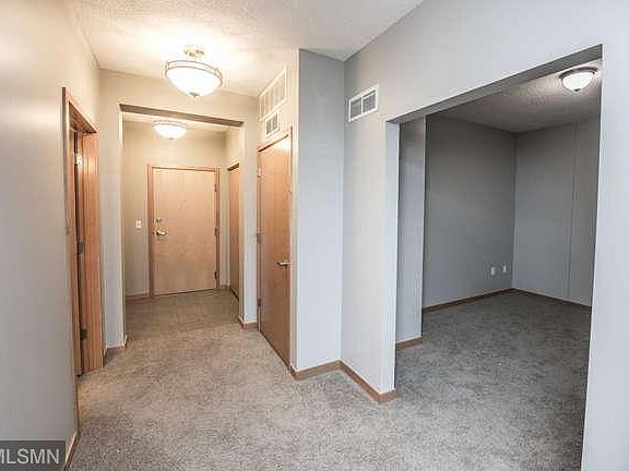 5th image of 2565 Franklin Ave APT 203