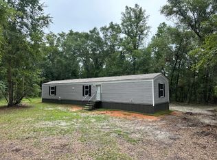 25 Derek Dr, Crawfordville, FL 32327