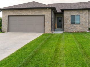 3734 Broadbear Rd, Lincoln, NE 68516