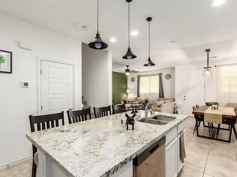 825 Star Estates Ave — Photo 12