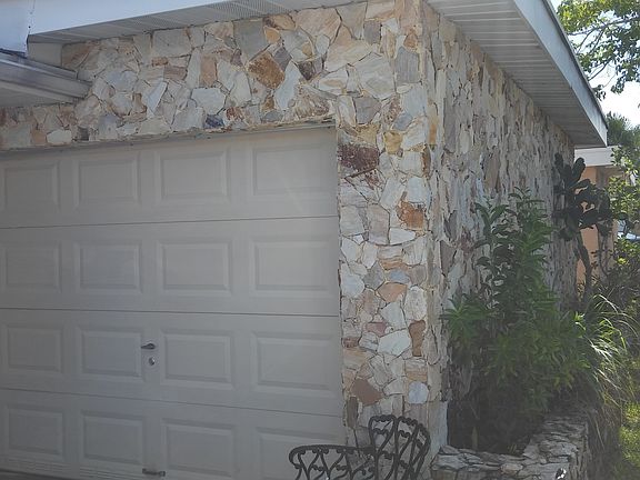 5th image of 11341 NW 40th Pl