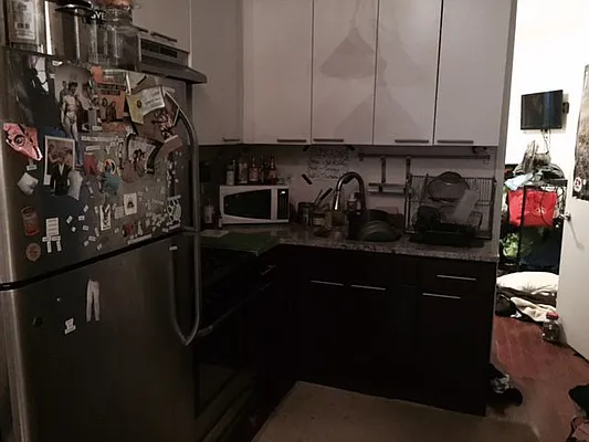 Rented by Premier Metro Realty Corp | media 32