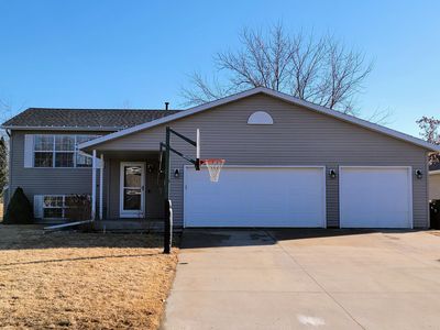 1310 6th St NE, Stewartville, MN, 55976