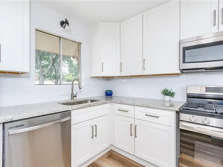 346 Carpenter Dr #20 — Photo 10