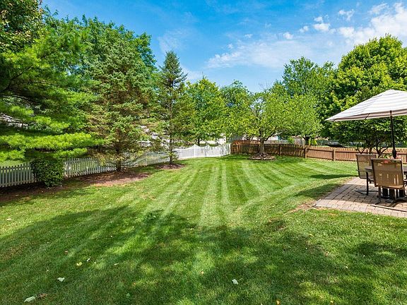 4th image of 12673 Bentley Dr NW