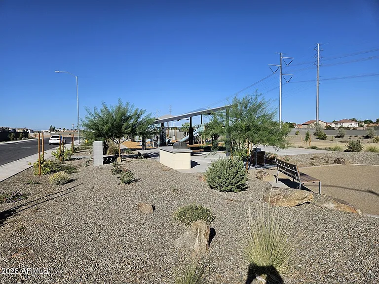 3353 S Primrose Ave — Photo 37