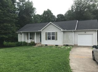 2918 Charlie Sleigh Rd, Woodlawn, TN 37191