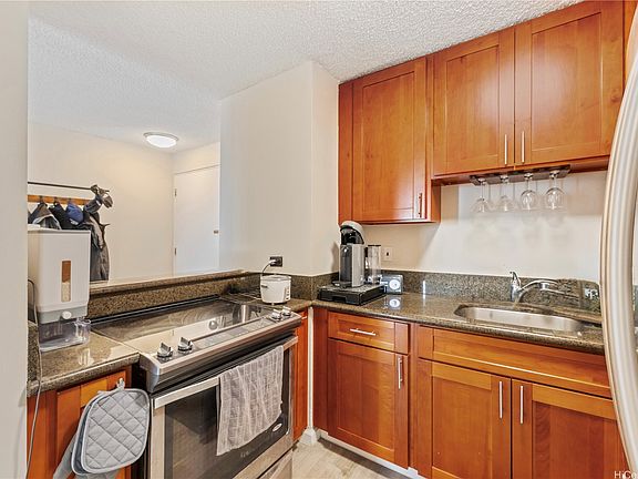 3rd image of 1535 Pensacola St APT 903