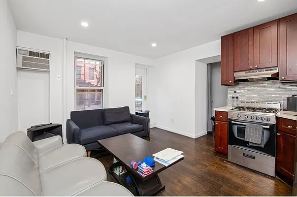 Rented by Compass | media 30