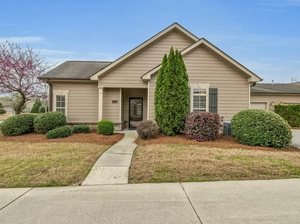 1450 Sedgefield Dr, Ooltewah, TN 37363