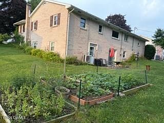 2nd image of 196 Mountain View Rd