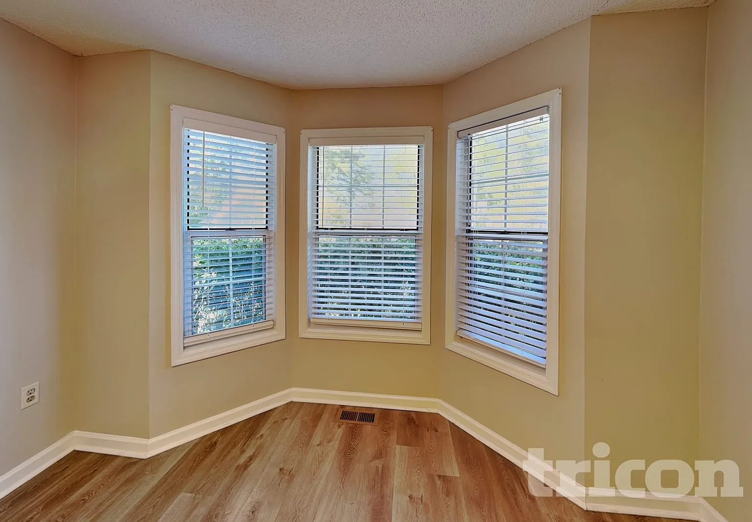 2711 Candler Court SW Marietta GA — Photo 4