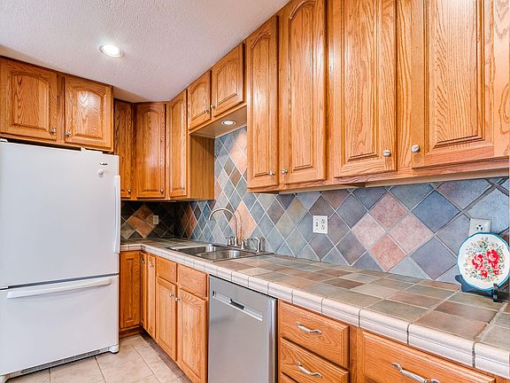All appliances included: fridge, microwave, dishwasher, stove and washer/dryer.