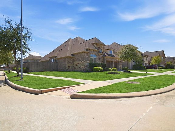 3rd image of 8903 Havenfield Ridge Ln