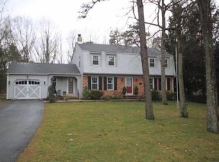 122 Hickory Rd, Marlton, NJ 08053