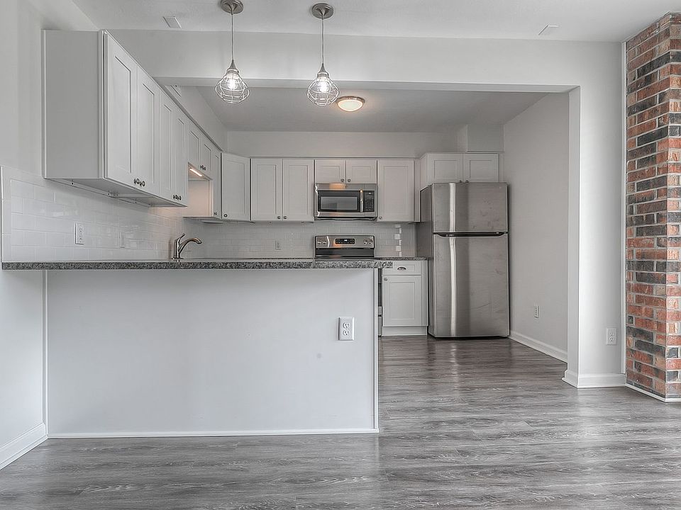 1st image of 4455 Jefferson St #4