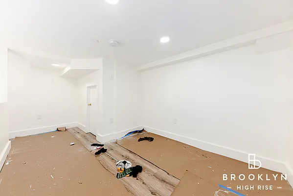 Rented by Brooklyn High Rise LLC | media 15