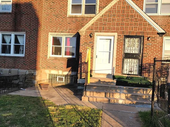 7107 Oakland St, Philadelphia, PA 19149