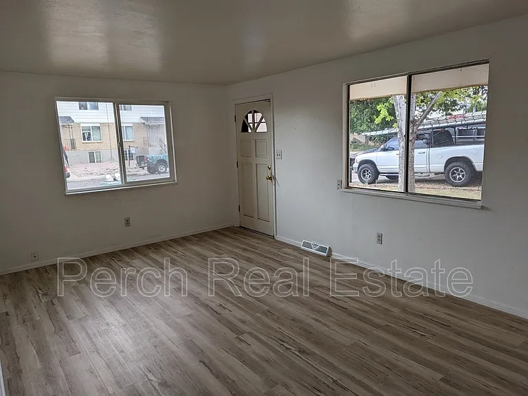16506 E 13th Ave — Photo 2