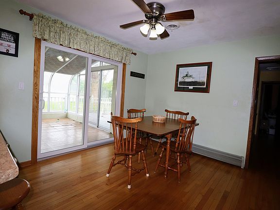 5th image of 1737 Garden Dr