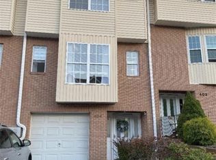 404 Wingate Dr, Pittsburgh, PA