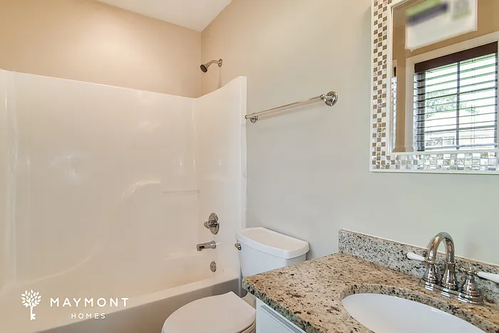 518 Breckinridge Ln — Photo 10