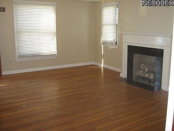 5th image of 3813 Washington Park Blvd