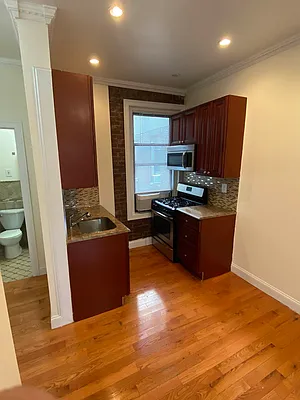 Rented by Voro New York | media 67