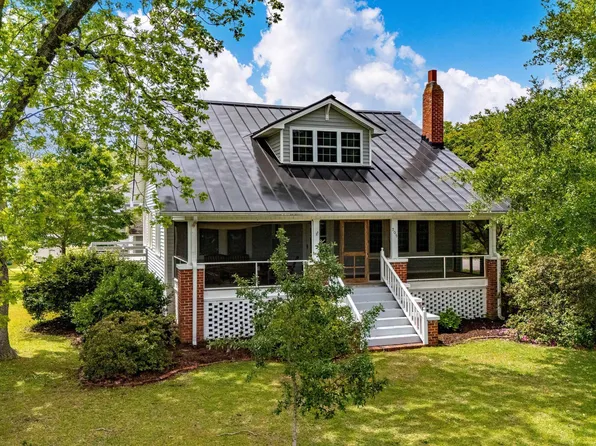 205 High Street, Oriental, NC 28571
