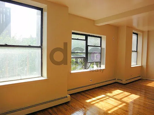 Rented by DSA Realty | media 26