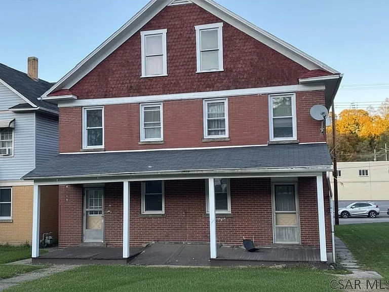 550 Ferndale Ave — Photo 8