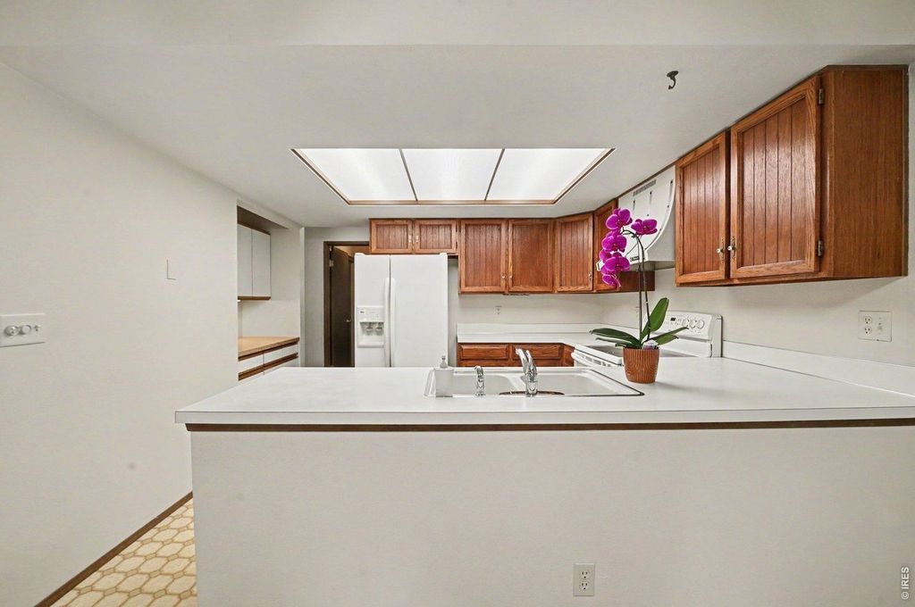 1100 Taft Ave #5