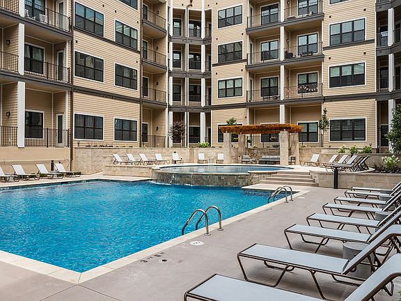 3rd image of 8961 Metcalf Ave APT 541