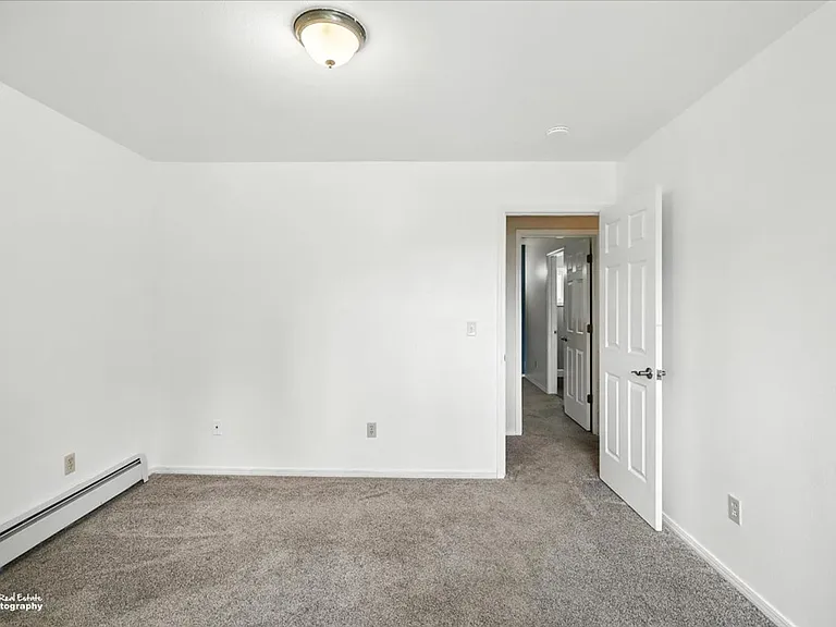 11480 E Crimsonview Dr — Photo 37