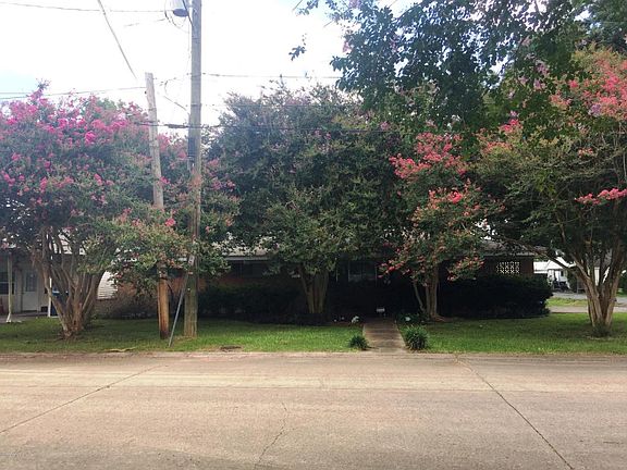 4th image of 502 Saint Camille St