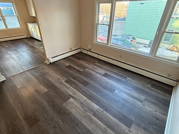 3rd image of 6-8 Laurel Ave #1F