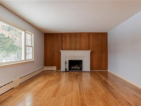 3rd image of 2259 Buffalo Street Ext