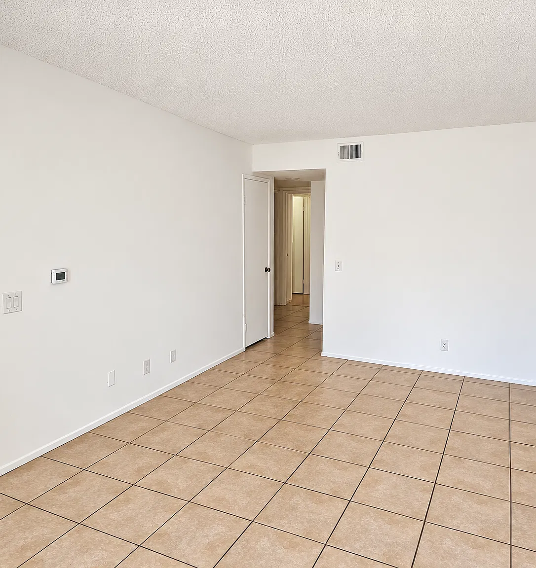 2 bed, $1,950 — Photo 2