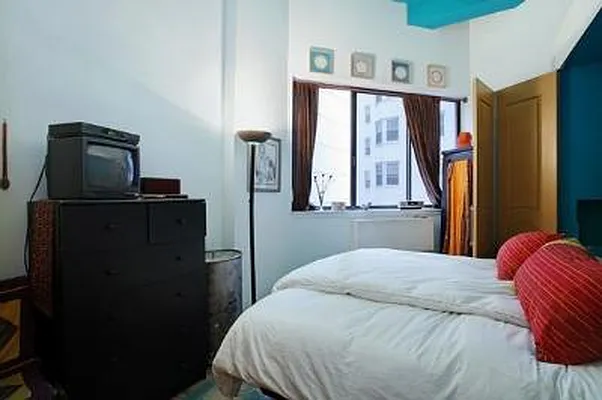 Sold by Corcoran | media 10