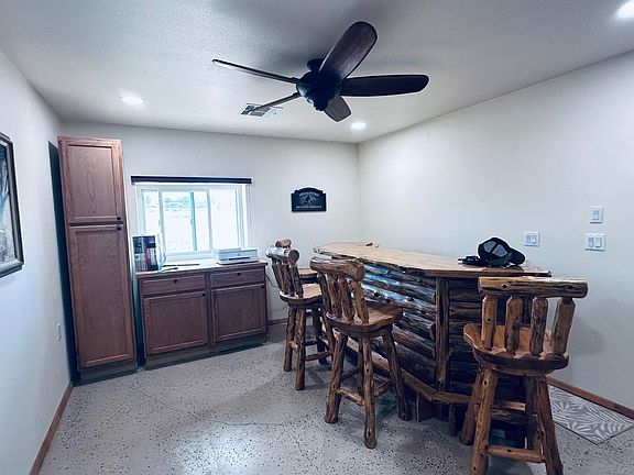 4th image of 22 Otis Ln