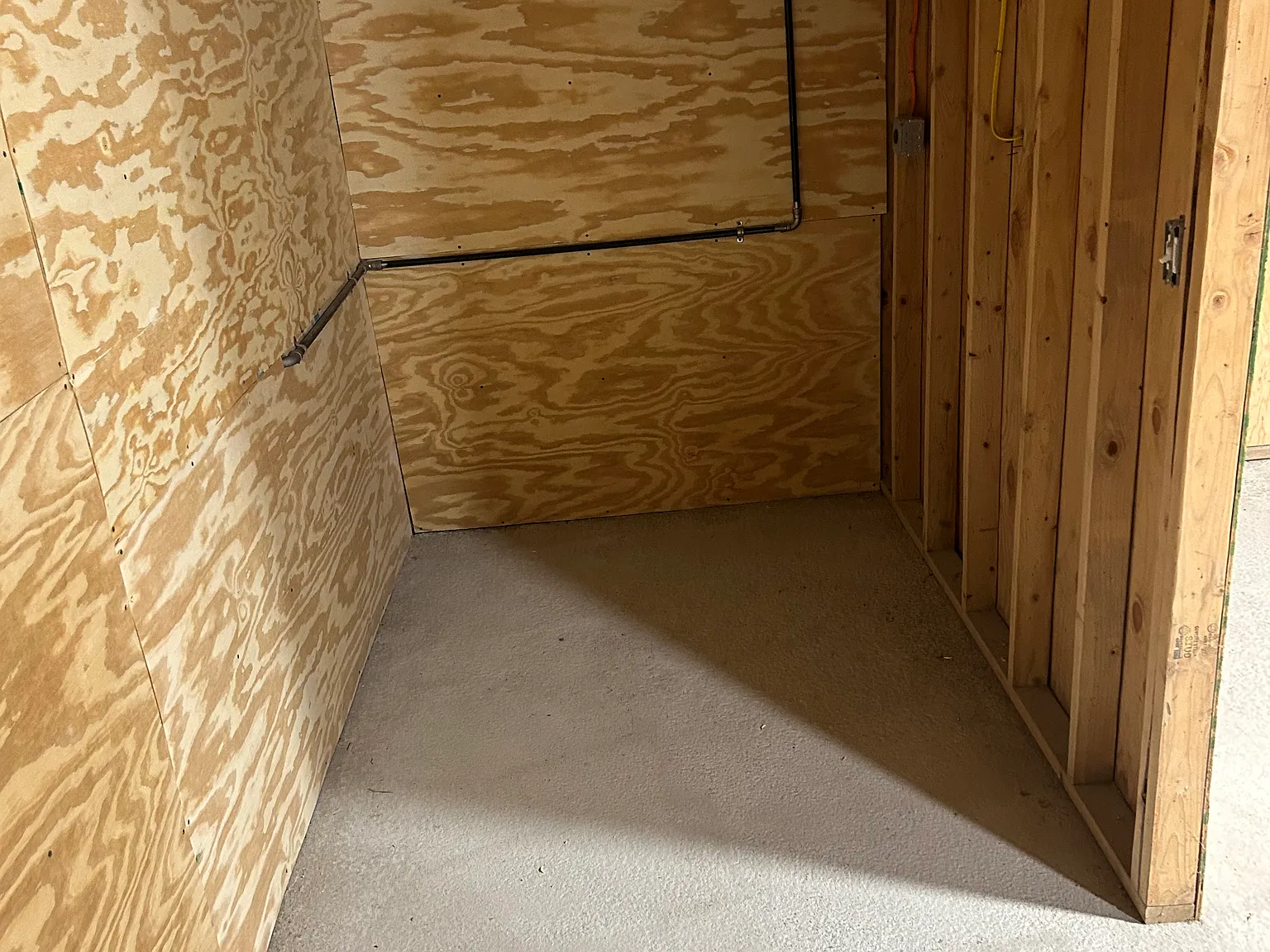 Studio, 1400 sqft, $3,200 — Photo 2