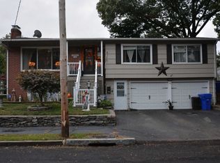 194 Parkside Ave, Pawtucket, RI 02861