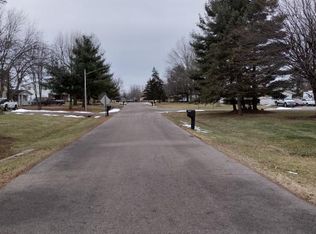 353 Florence Dr, Pickerington, OH 43147