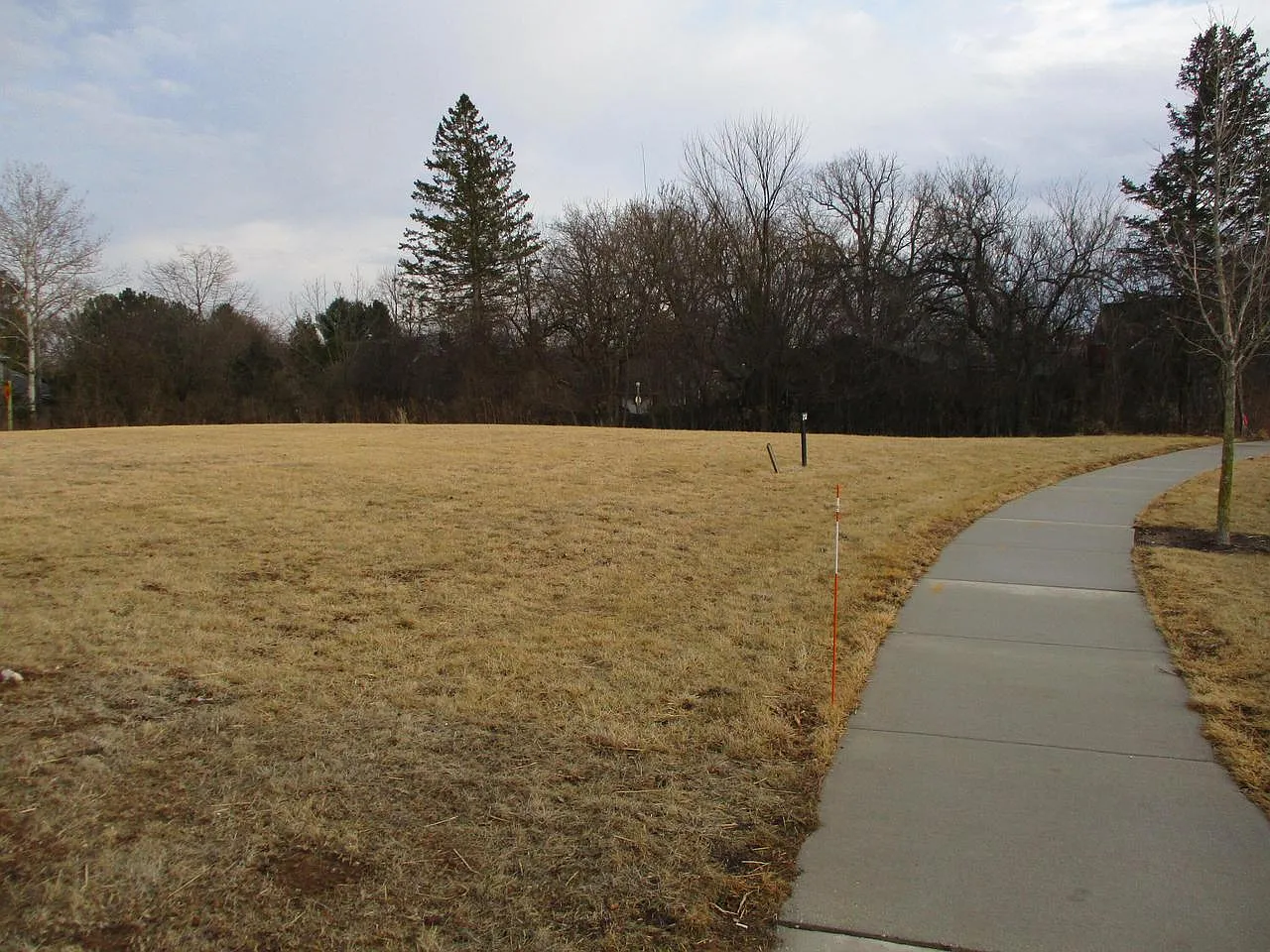 615 MEADOW CIRCLE NORTH North photo 1