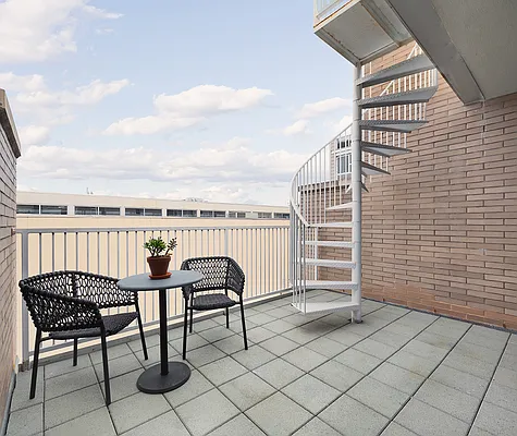 Rented by Compass | media 18