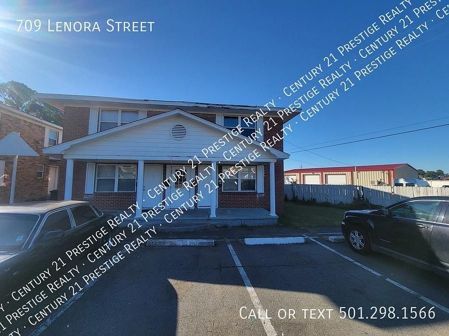1st image of 709 Lenora St #709