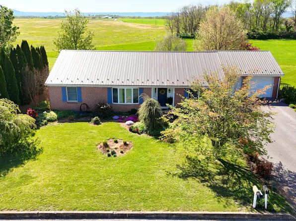 11059 Kay St, Greencastle, PA 17225