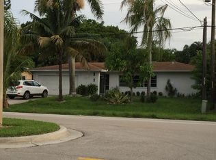 1915 Cornwallis Pkwy, Cape Coral, FL 33904