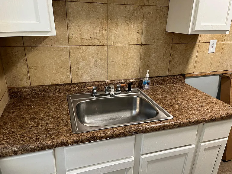 7933 S Woodlawn Ave #2W — Photo 13